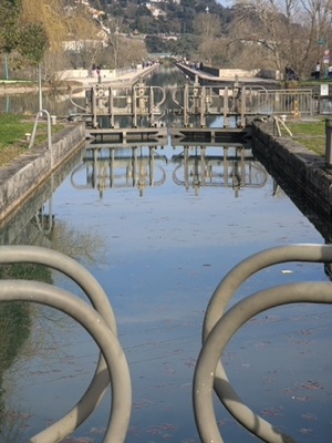AGEN : le pont canal, 
2&egrave;me plus long de France