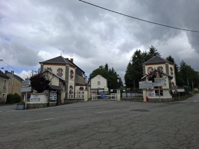 LA COURTINE
Centre d'instruction des arm&eacute;es