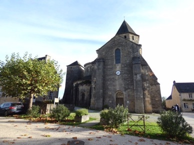 SAINT ROBERT
un des "plus beaux villages de France" que compte la Corr&egrave;ze