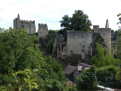 ch&acirc;teau f&eacute;odal du XII&eacute;me