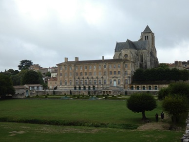 CELLES SUR BELLE
Abbaye royale du 17eme