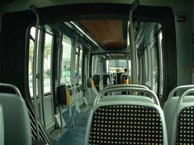 promenade en tramway dans Bordeaux ....