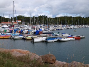 LEZARDRIEUX: Brassens y possédait une maison et y mouillait son bateau Les Copains d'Abord LEZARDRIEUX: Brassens y possédait une maison et y mouillait son bateau Les Copains d'Abord