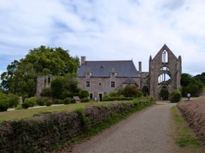 ABBAYE MARITIME DE BEAUPORT ABBAYE MARITIME DE BEAUPORT