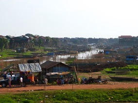 et c'est parti pour une promenade en bateau sur le Lac Tonl&eacute; Sap