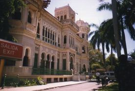 le Palacio del Valle construit par un homme d'affaires espagnol, m&eacute;lange de style mauresque, gothique et v&eacute;nitien