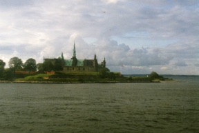 KRONBORG (vu depuis le traversier)