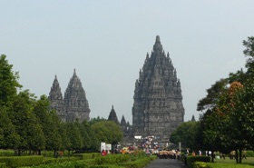 CANDI PRAMBANAN CANDI PRAMBANAN