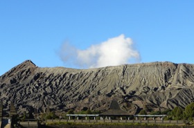 au pied du Mont Bromo au pied du Mont Bromo