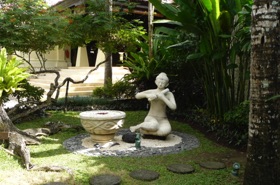 petite promenade dans les jardins de notre hôtel petite promenade dans les jardins de notre hôtel