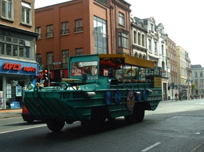 v&eacute;hicule amphibie pour les touristes ...