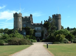 Ch&acirc;teau Malahide fond&eacute; au 12&egrave;me si&egrave;cle : un des plus vieux ch&acirc;teau d'Irlande