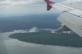 BRESIL 
arriv&eacute;e sur les Chutes d'Iguazu