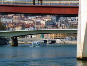 promenade en bateau sur la Sa&ouml;ne