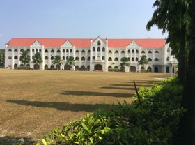 avant d'arriver &agrave; IPOH : une &eacute;cole
