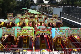 XOCHIMILCO et ses barques color&eacute;es