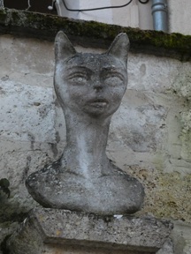Angéline aux oreilles de chat qui a sauvé la ville au XIVème siècle Angéline aux oreilles de chat qui a sauvé la ville au XIVème siècle