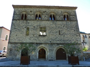 Maison d'Ad&eacute;la&iuml;de
(maison romane du XII&egrave;me si&egrave;cle)
