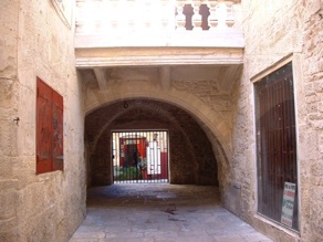 promenade dans le vieux N&icirc;mes