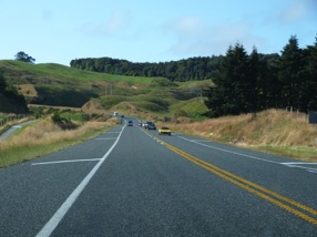 nous reprenons la route pour aller visiter un autre site nous reprenons la route pour aller visiter un autre site