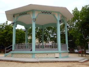 le kiosque &agrave; musique