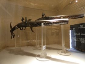 une belle collection d'armes