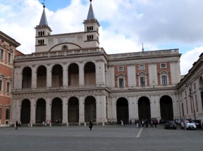 Basilique Sa Giovanni in Laterano a &eacute;t&eacute; la premi&egrave;re &eacute;glise construite &agrave; Rome