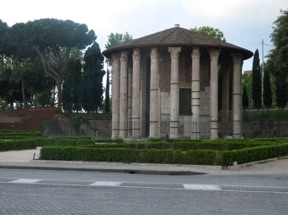 temple rond d'Hercule Victor qui date du II&egrave;me si&egrave;cle avant JC