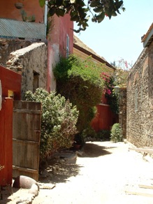 dans les ruelles &eacute;troites
