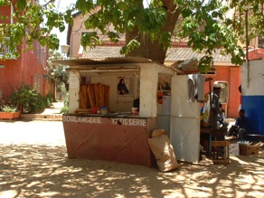 Boulangerie/p&acirc;tisserie sur la place