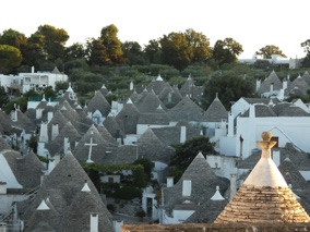 ITALIE 
Trullo d'Alberobello (1996)