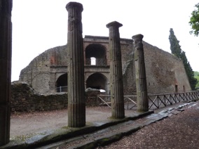 ITALIE
d&eacute;couvertes arch&eacute;ologiques 
de Pomp&eacute;&iuml; (1997)