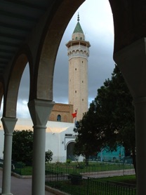 La grande mosqu&eacute;e qui date du IX&egrave;me