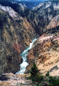 le grand canyon s'&eacute;tend sur 38 kms entre les Chutes Sup&eacute;rieurs et Lamas River