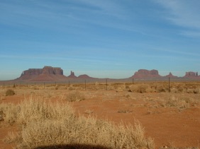 On approche de mon parc national pr&eacute;f&eacute;r&eacute; : MONUMENT VALLEY