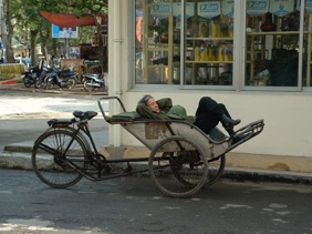 heure de la sieste &hellip; en plein carrefour !