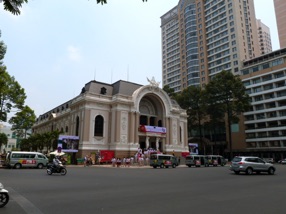 le th&eacute;&acirc;tre municipal