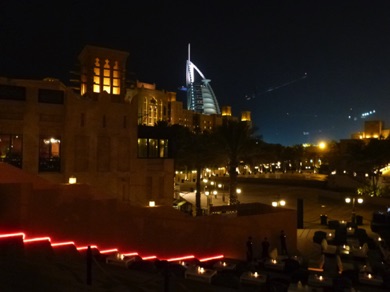 pas de s&eacute;jour &agrave; Duba&iuml; sans d&icirc;ner &agrave; Medinah Jumeirah !